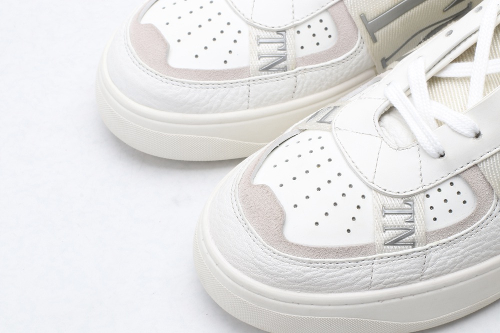 VA1ENTIN0 sneaker